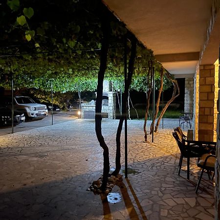 Apartmani Mendula Budva Luaran gambar