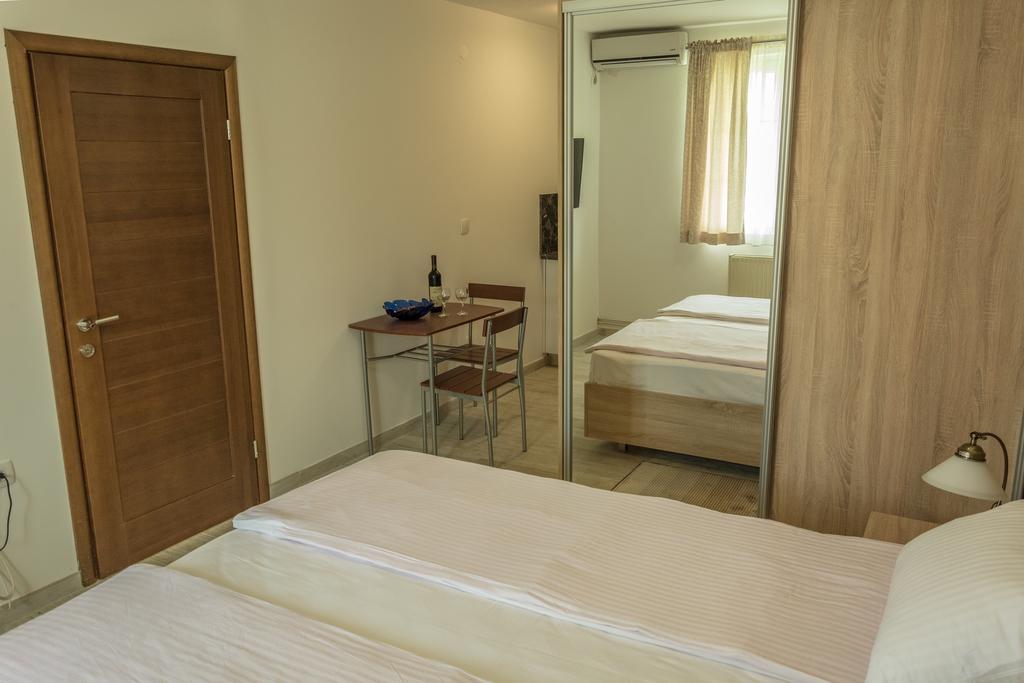 Apartmani Mendula Budva Luaran gambar